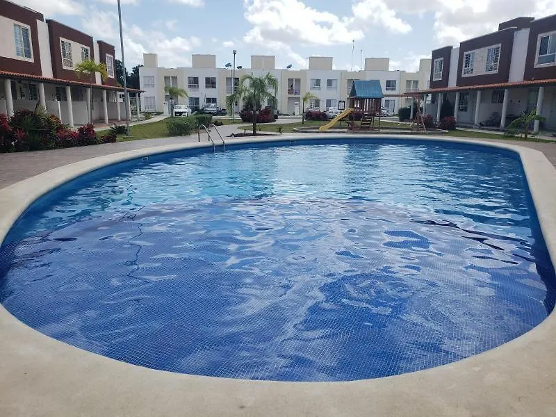 Descanso Y Diversion En Privadas Turquesa. Casa Con Alberca Y Terraza, Ven Y Disfruta. Vakantiehuis
